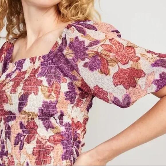 Old Navy Fitted Puff-Sleeve Smocked Top Autumn Leaves Size L - Picture 4 of 7